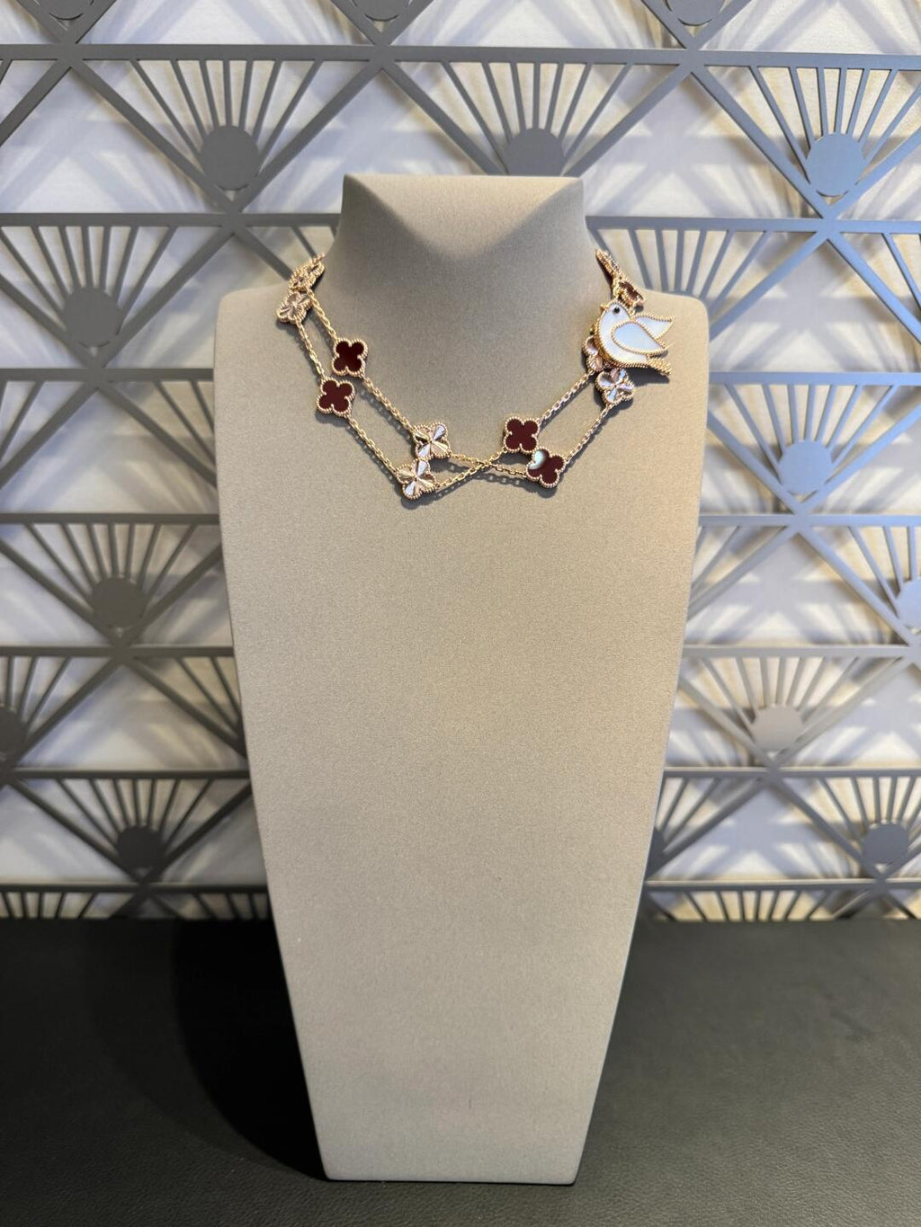 [Solara Jewelry ]CLOVER 20 MOTIFS LASER CARNELIAN NECKLACE