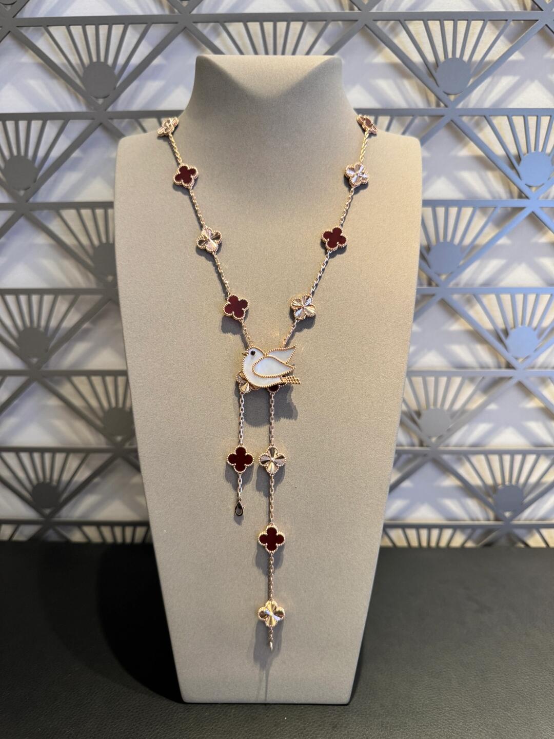 [Solara Jewelry ]CLOVER 20 MOTIFS LASER CARNELIAN NECKLACE