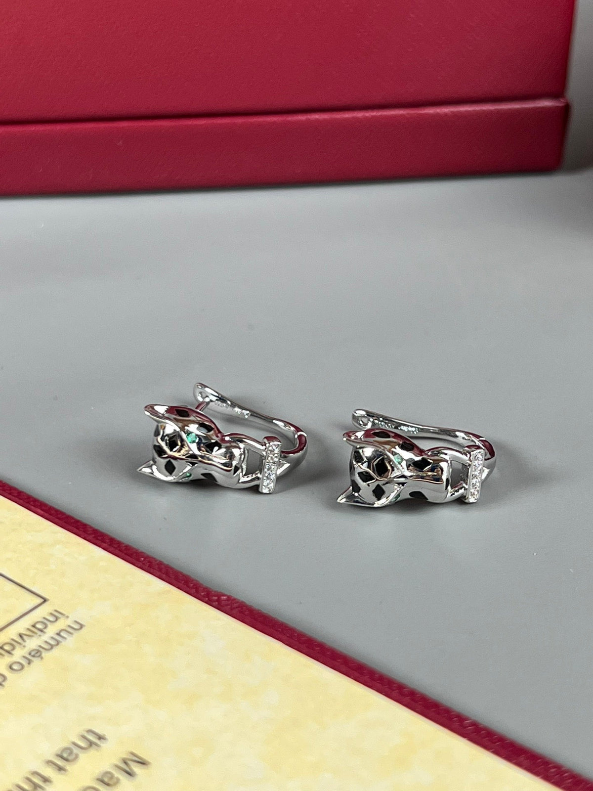 [Solara jewelry] Panther Stud Earrings
