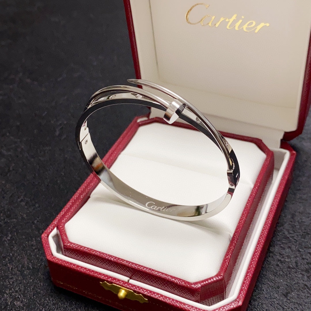 [ソララジュエリー ]CT ネイルカフブレスレット パヴェダイヤモンド付き
