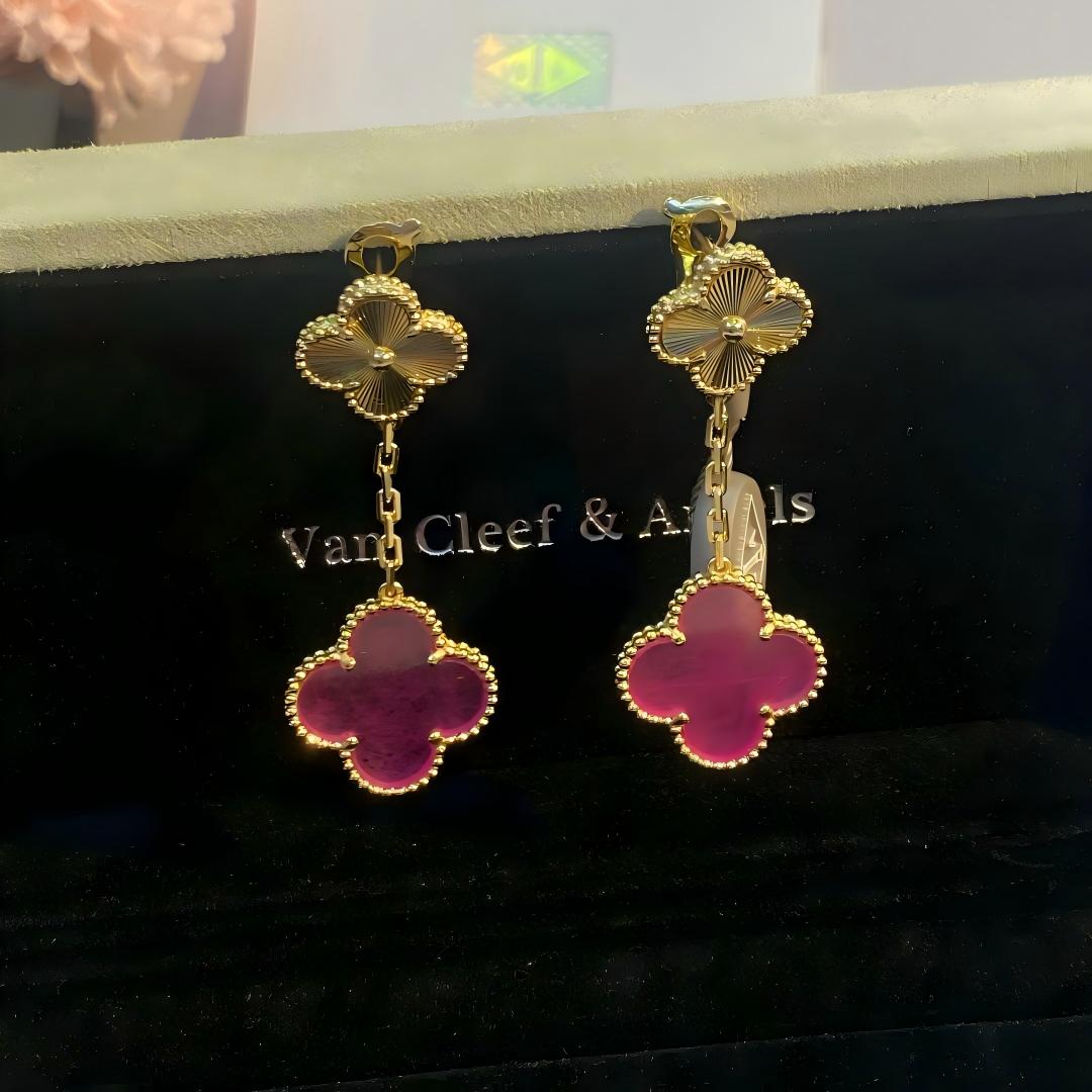 [Solara jewelry]NEW CLOVER 2 MOTIF PINK ENAMEL EARRINGS