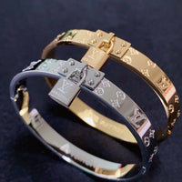 [Solara Jewelry ]H Bracelet with Lock Closure and Brand Logo