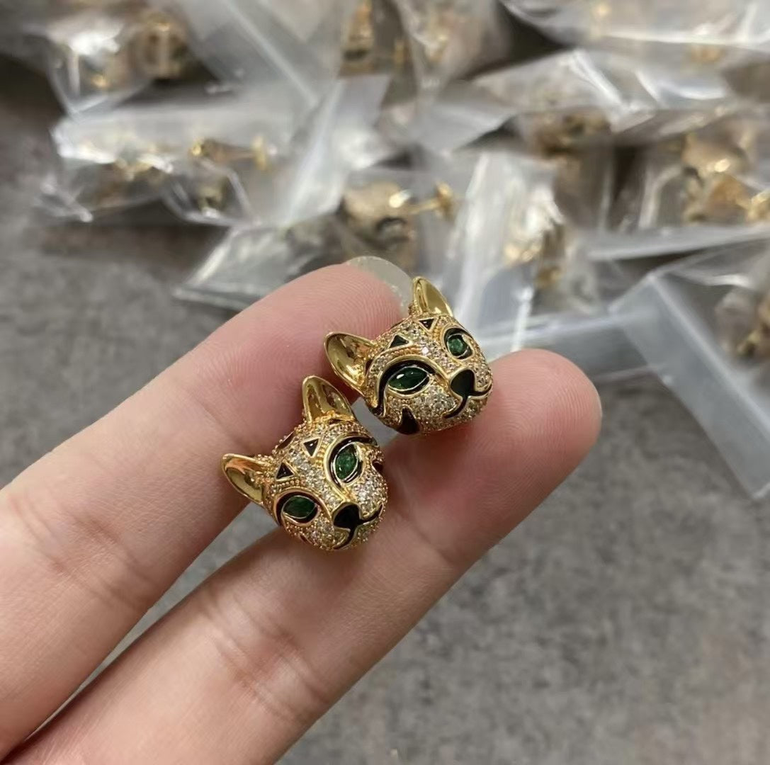 [Solara jewelry] Panther Face Stud Earrings