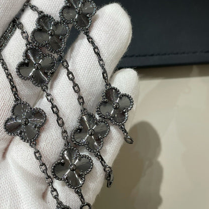 [Solara Jewelry ]クローバー 5 モチーフ ブラックブレスレット