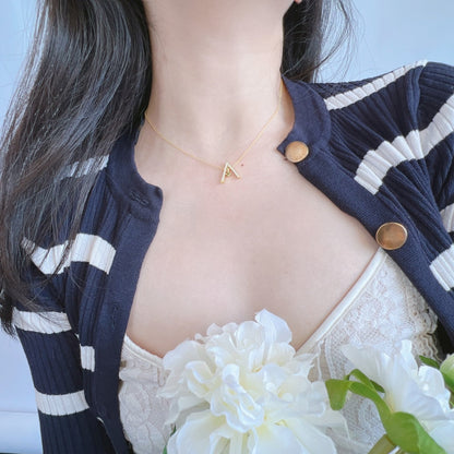 [Solara Jewelry ]Funkelnde "A"-förmige Halskette