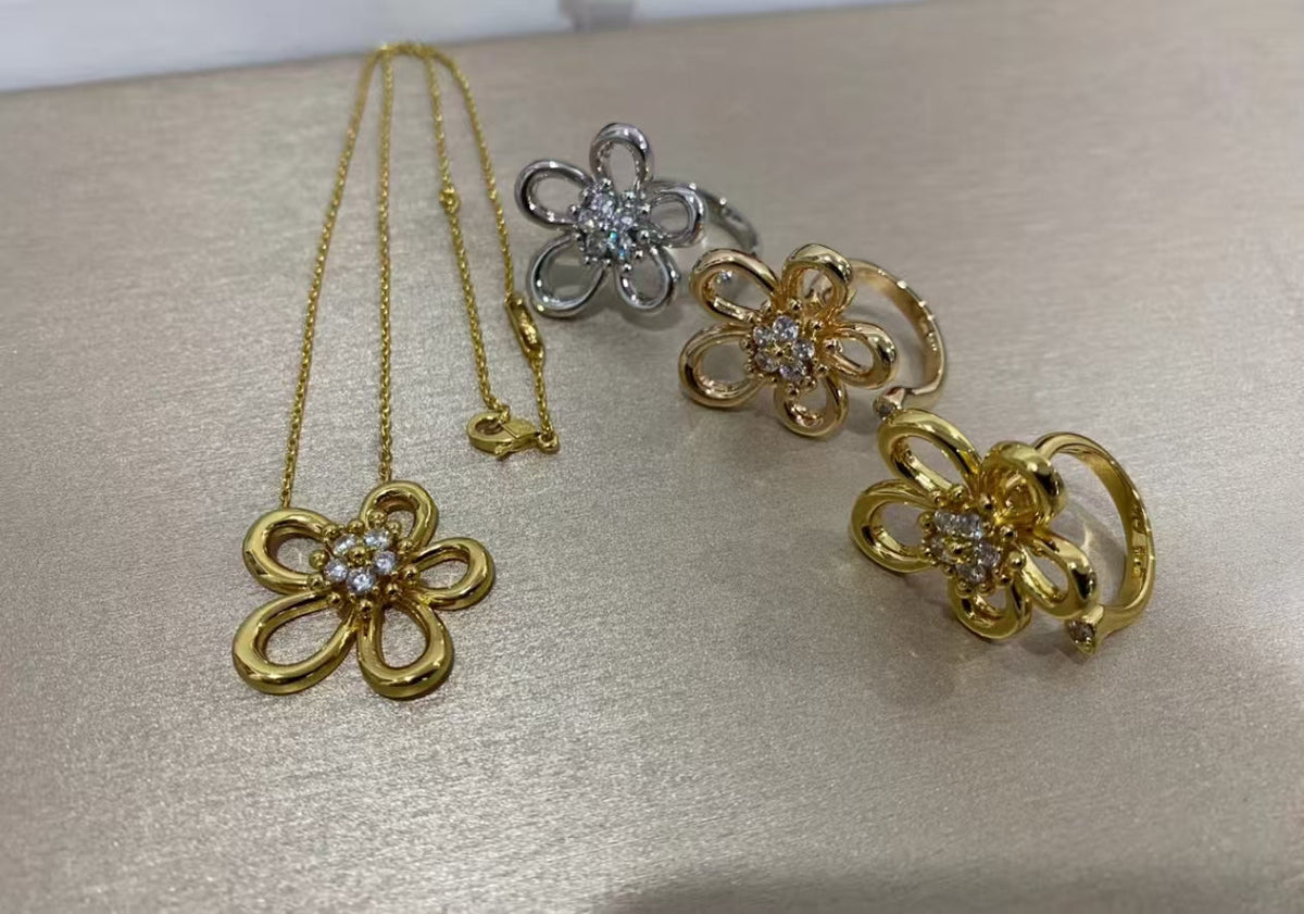 [Solara Jewelry ]FLOWERLACE BETWEEN THE FINGER