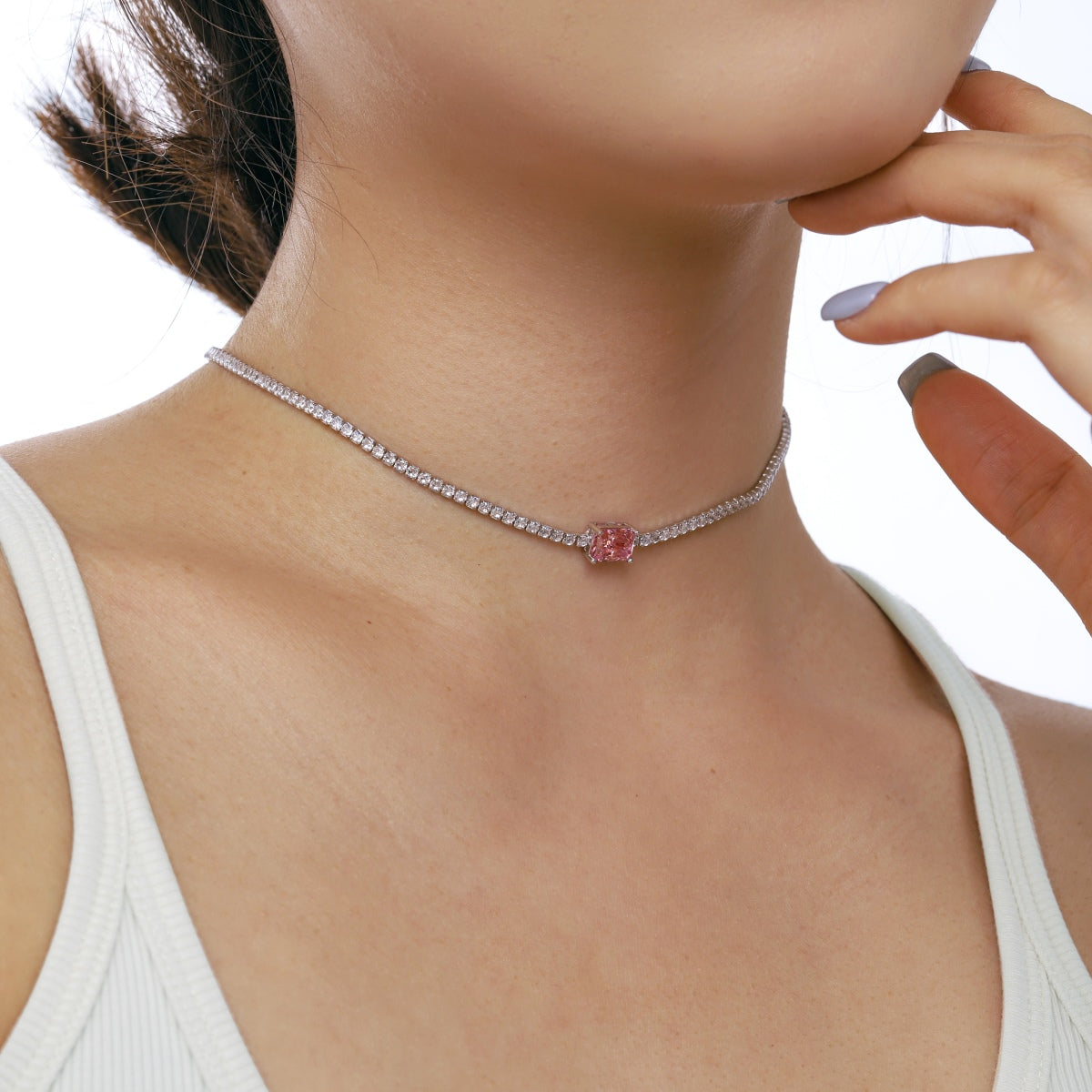 [Solara Jewelry ]2.0 Karat aufwendige Halskette mit Smaragdschliff