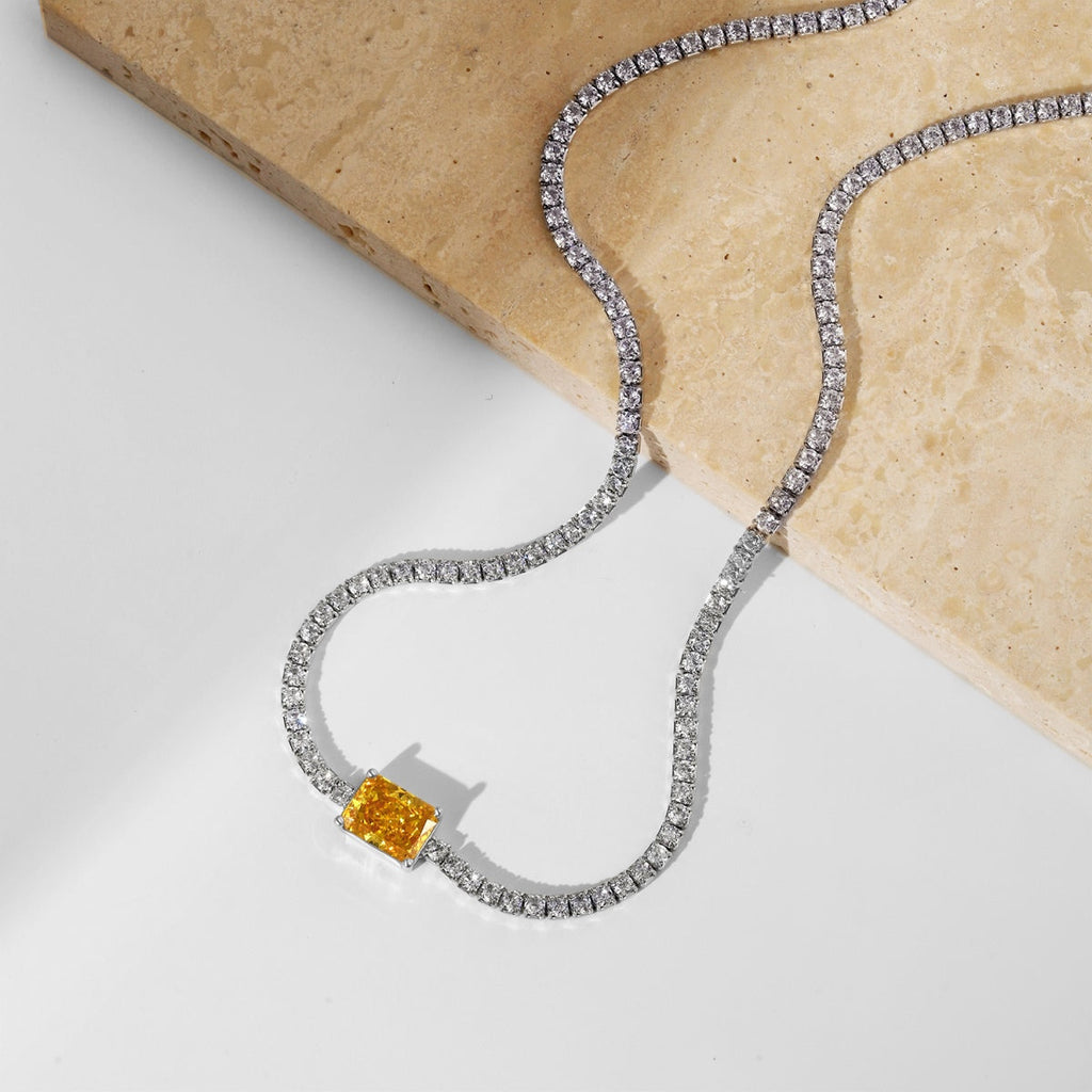 [Solara Jewelry ]2.0 Karat aufwendige Halskette mit Smaragdschliff