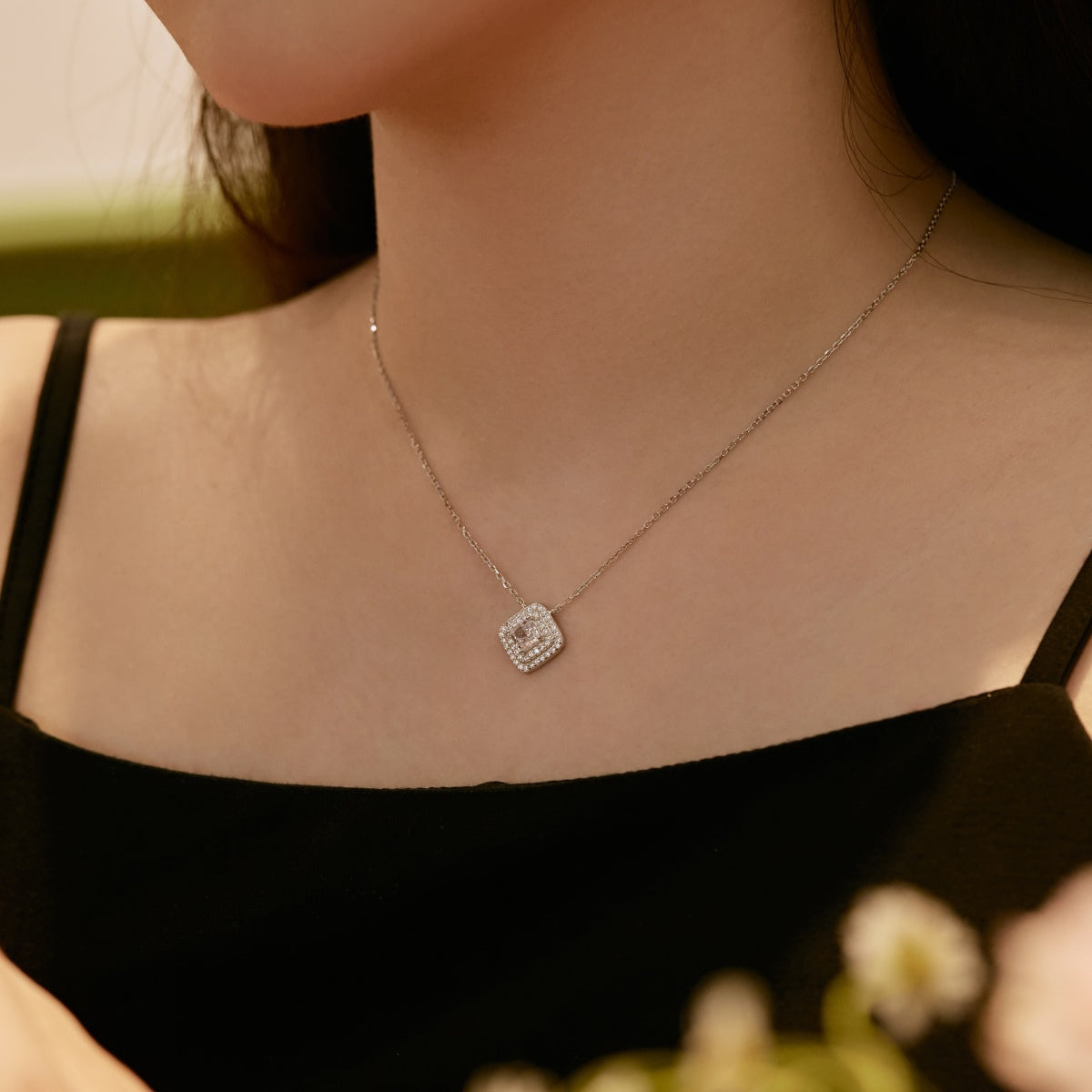 [Solara Jewelry ]Funkelnde Halskette mit Asscher-Schliff