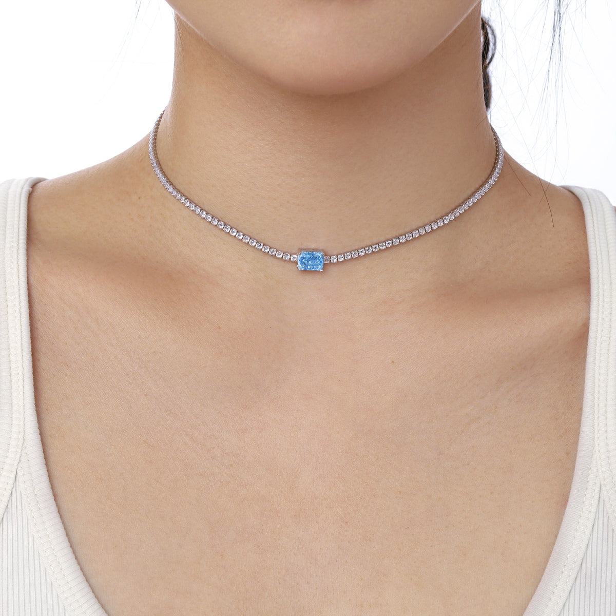 [Solara Jewelry ]2.0 Karat aufwendige Halskette mit Smaragdschliff