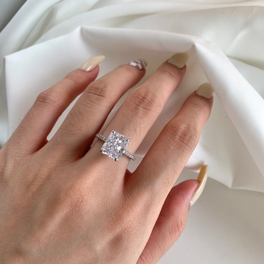 [Solara Jewelry ]4.0 Carat Luxurious Engagement Ring