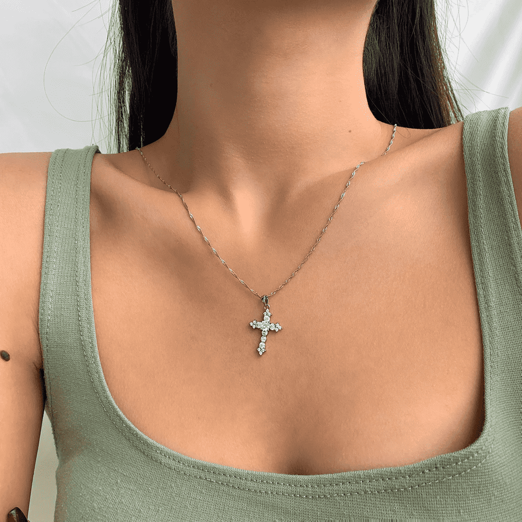 [Solara Jewelry ]繊細なクロスネックレス