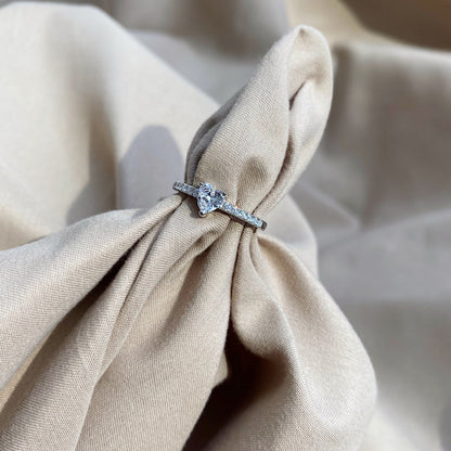 [Solara Jewelry ]0.5カラット エタニティ チャーミングハート型ラバーリング