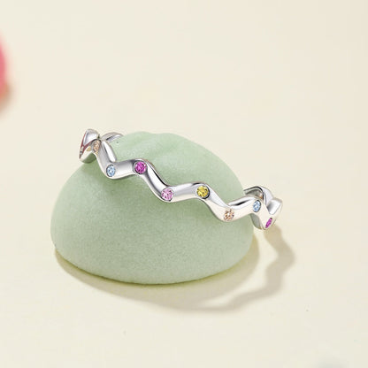 [Solara Jewelry ]華やかなヴィヴィッドラウンドカット デイリーリング