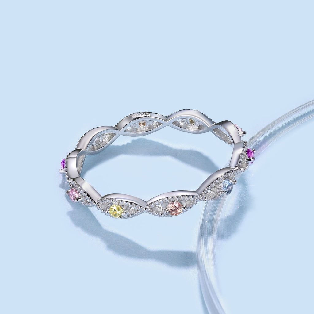 [Solara Jewelry ]Eleganter energetischer Ring mit Rundschliff für jeden Tag