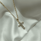 [Solara Jewelry ]繊細なクロスネックレス