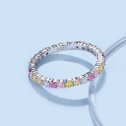 [Solara Jewelry ]Eleganter Ring mit brillantem Rundschliff für jeden Tag