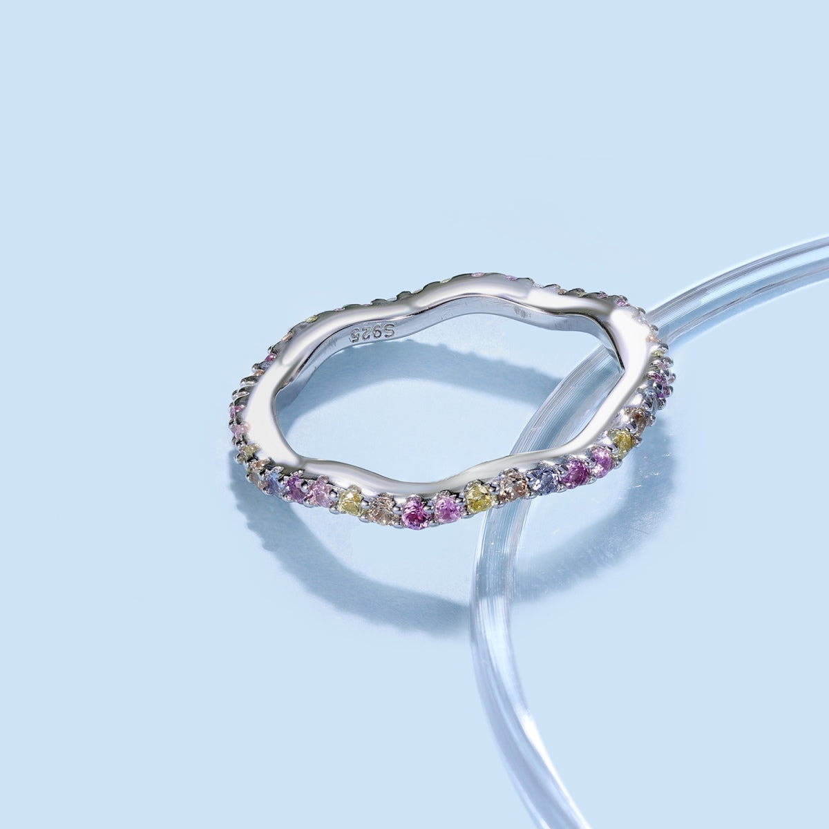 [Solara Jewelry ]Zierlicher, bunter Partyring mit Rundschliff