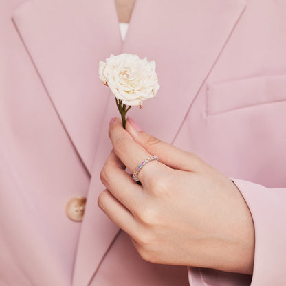 [Solara Jewelry ]ユニークなラウンドカットのきらめくデイリーリング