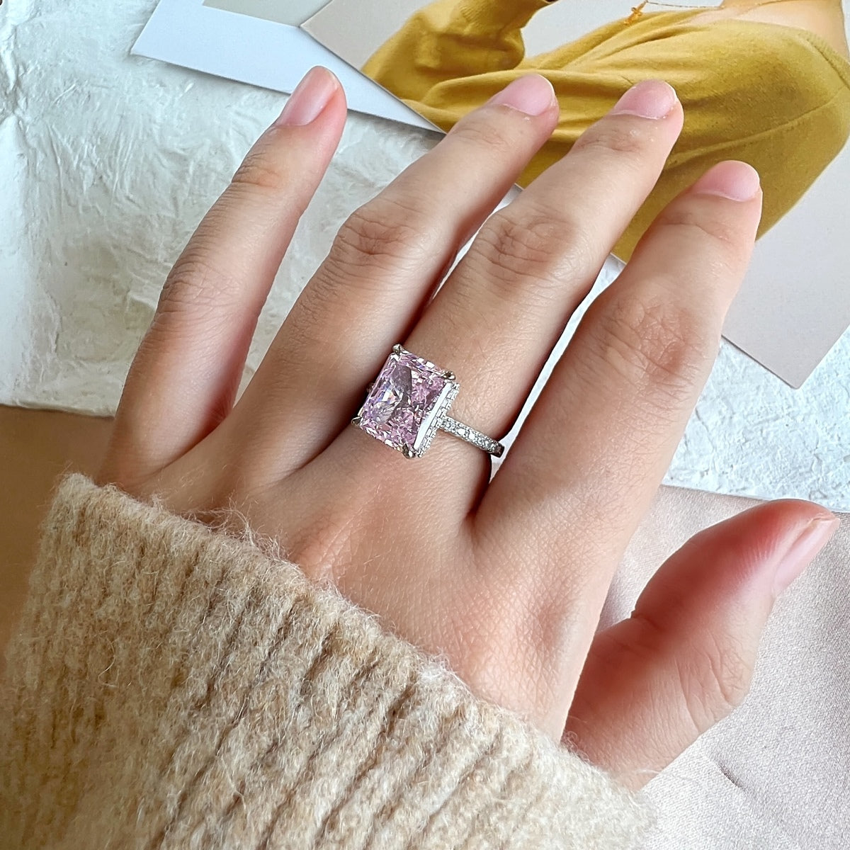 [Solara Jewelry ]4.0 Carat Luxurious Engagement Ring
