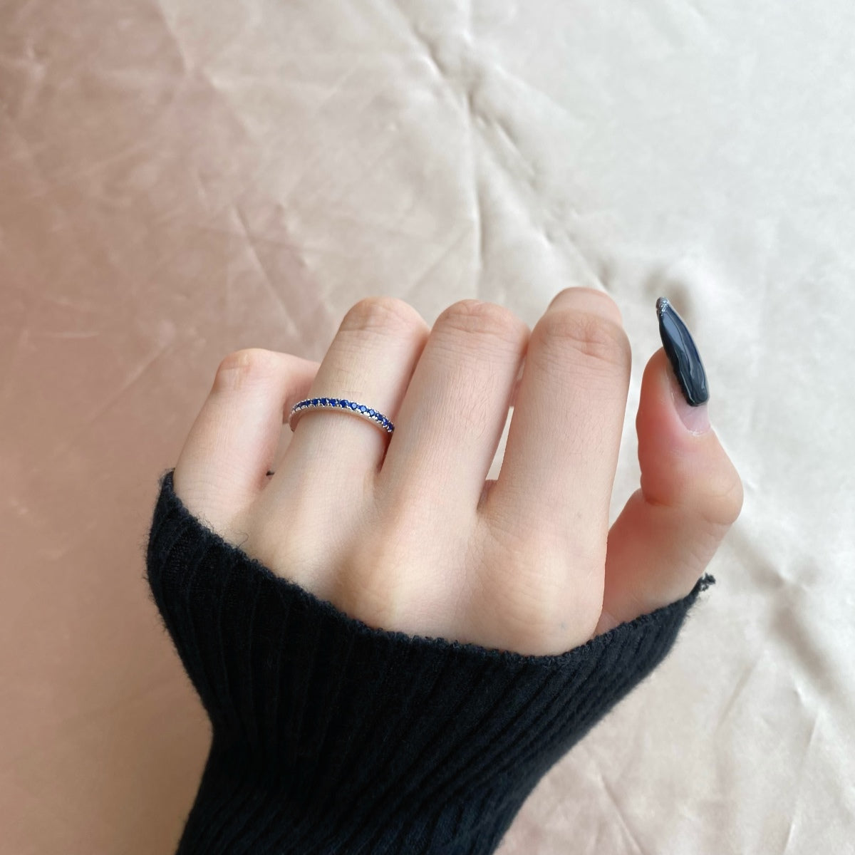 [Solara Jewelry ]繊細な輝きを放つラウンドカットのデイリーリング