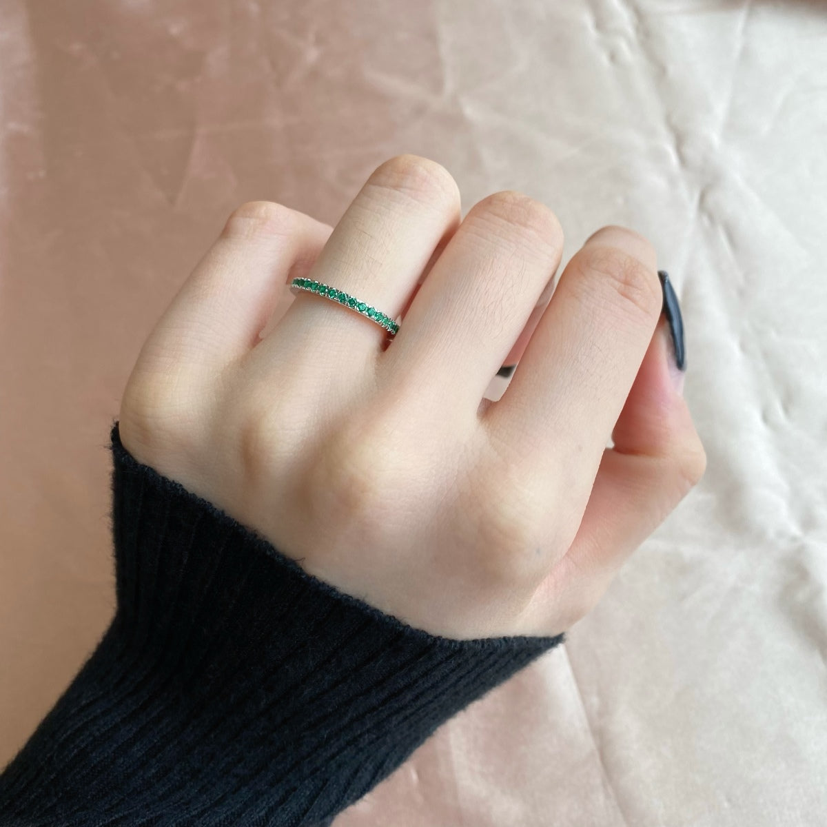 [Solara Jewelry ]繊細な輝きを放つラウンドカットのデイリーリング