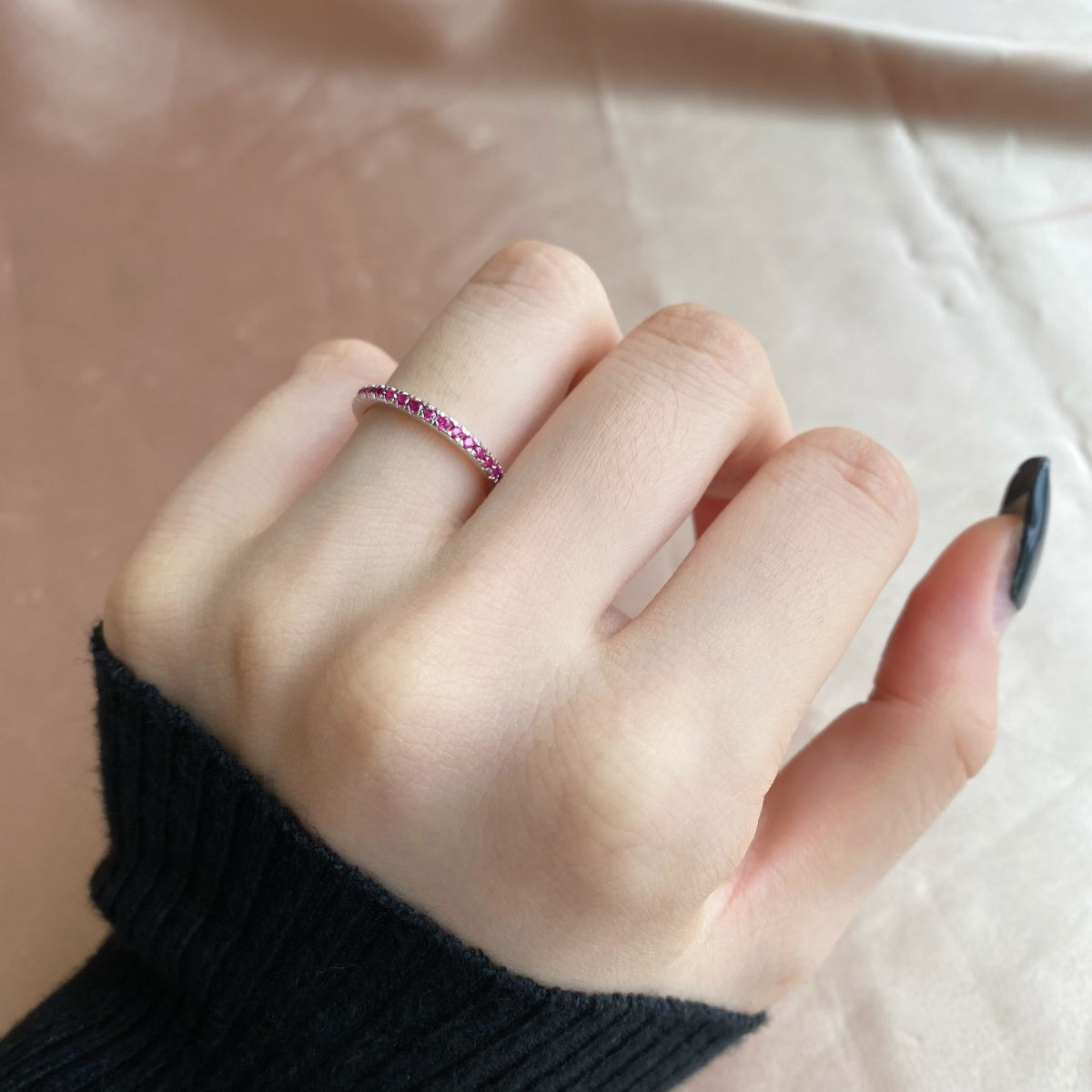 [Solara Jewelry ]繊細な輝きを放つラウンドカットのデイリーリング
