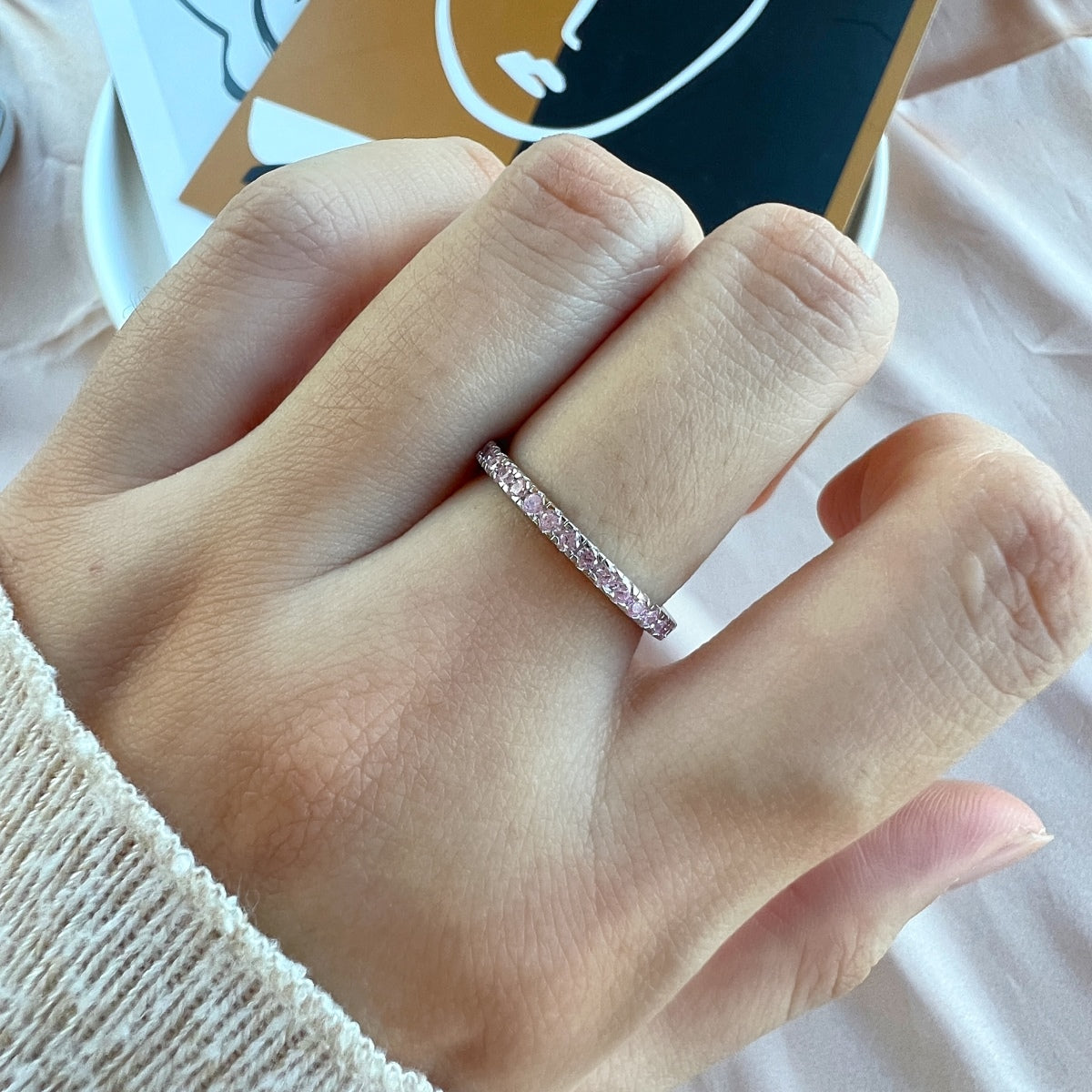 [Solara Jewelry ]繊細な輝きを放つラウンドカットのデイリーリング