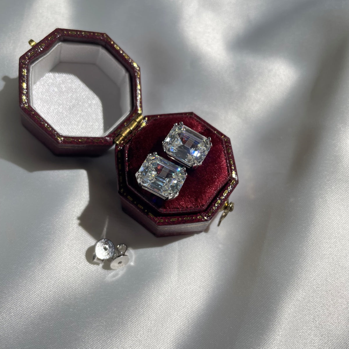 [Solara Jewelry ]Ohrringe mit glänzendem Quadrat