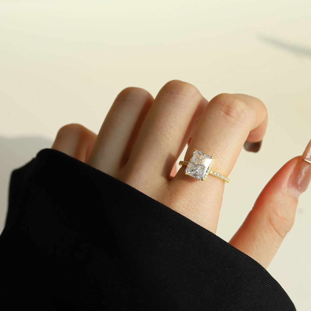 [Solara Jewelry ]4.0 Carat Luxurious Engagement Ring