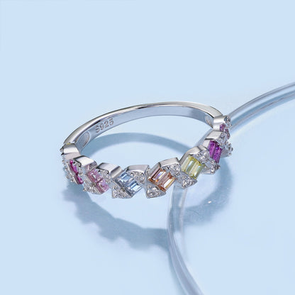 [Solara Jewelry ]繊細で鮮やかなエメラルドカット デイリーリング