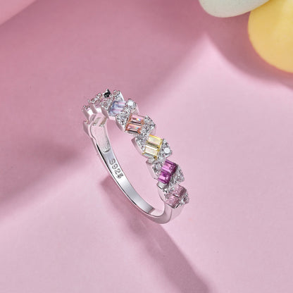 [Solara Jewelry ]繊細で鮮やかなエメラルドカット デイリーリング