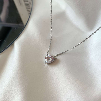 [Solara Jewelry ]ハート型メインストーンペンダント鎖骨ネックレス