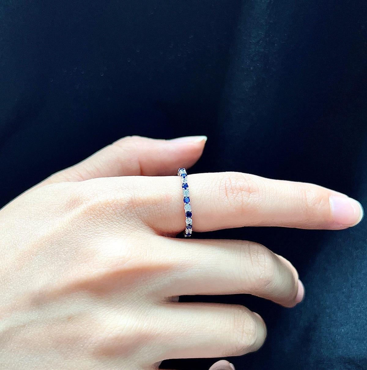 [Solara Jewelry ]絶妙なカラフルなラウンドカットテニスリング