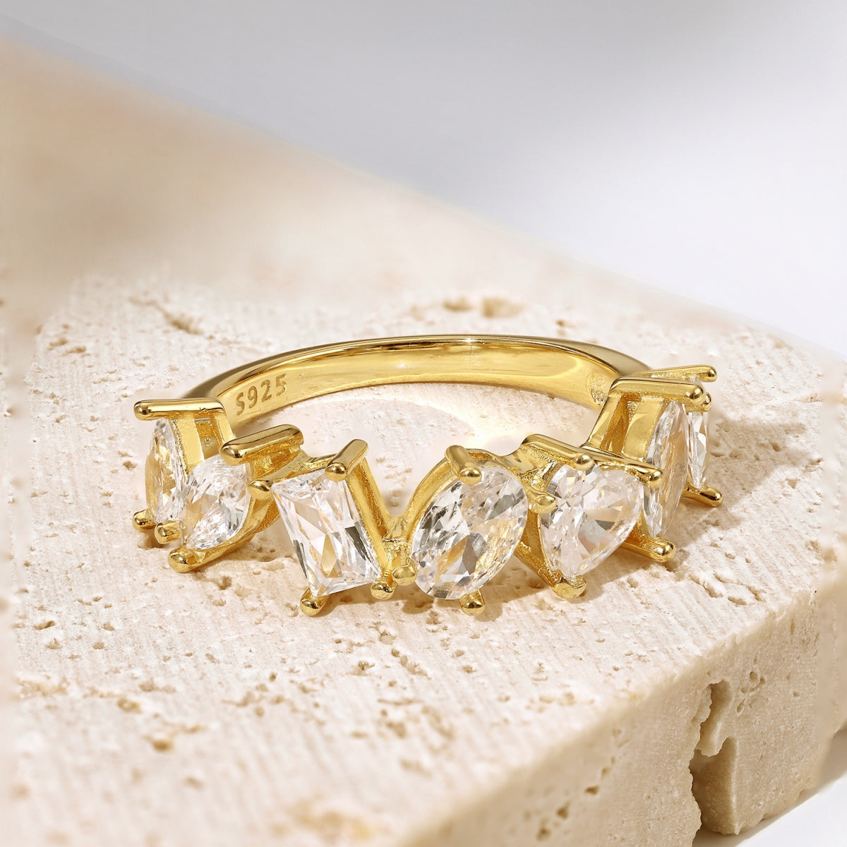 [Solara Jewelry ]Delicate Multi Cut Ring