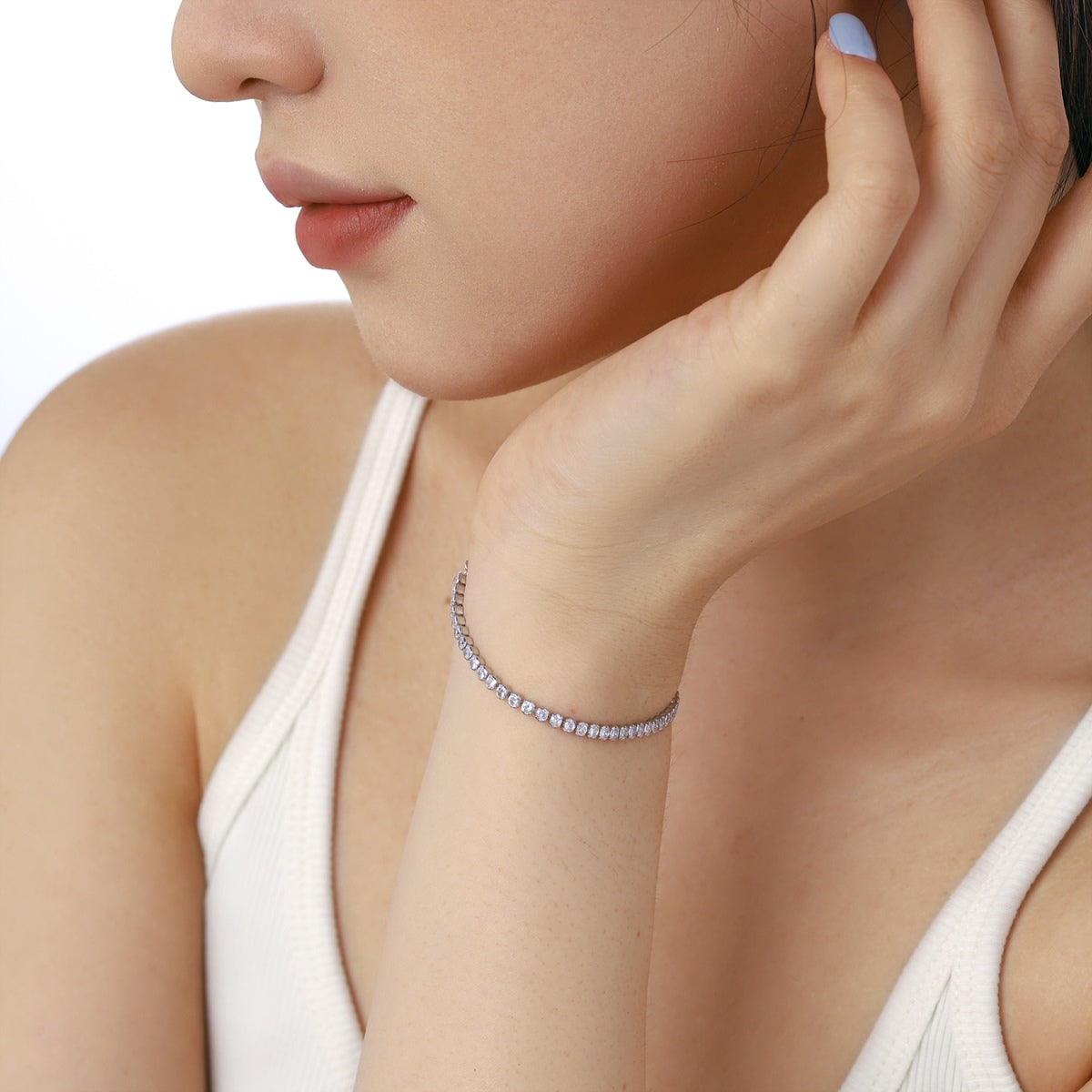 [ソララジュエリー] 眩い輝き ラウンドカット デイリー ブレスレット