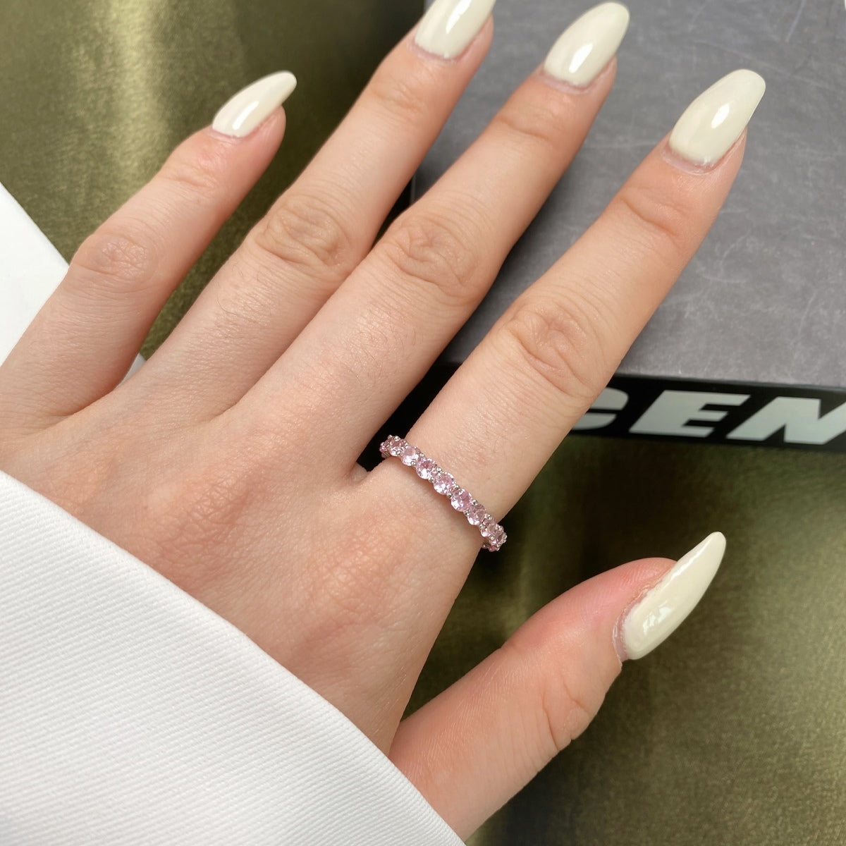 [Solara Schmuck] Funkelnder Tennisring im Rundschliff