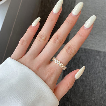 [Solara Jewelry ]Ornate Oval Cut Tennis Ring