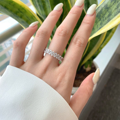 [Solara Jewelry ]Ornate Oval Cut Tennis Ring