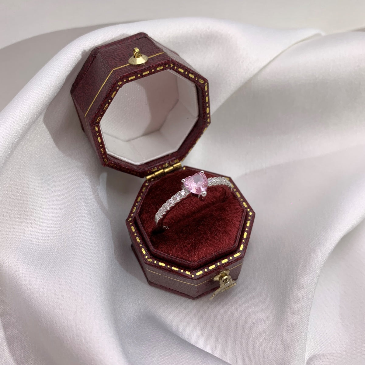 [Solara Jewelry ]0.5カラット エタニティ チャーミングハート型ラバーリング