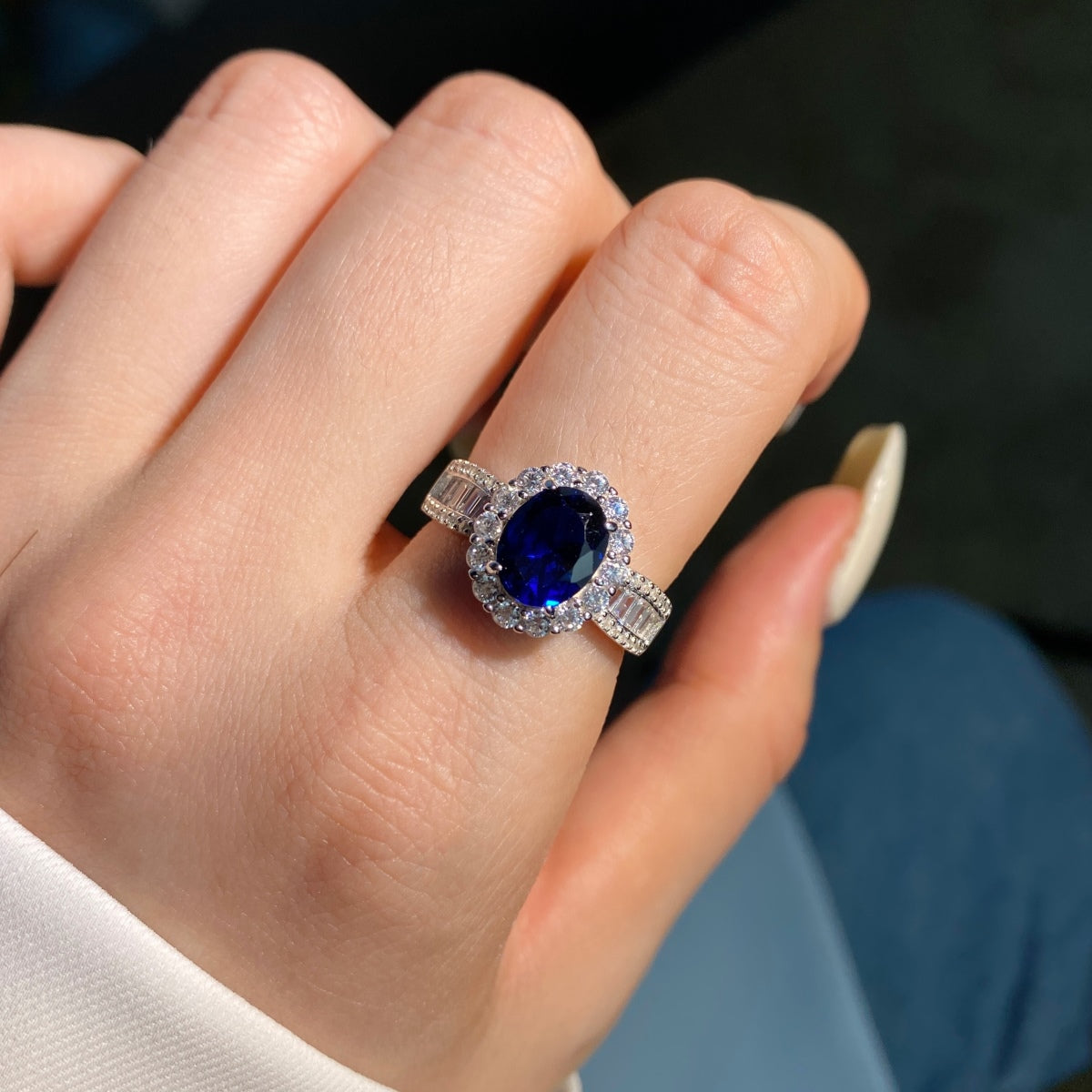 [Solara Jewelry ]1,5 Karat schillernder, charmanter Ring mit ovalem Schliff für Bankette