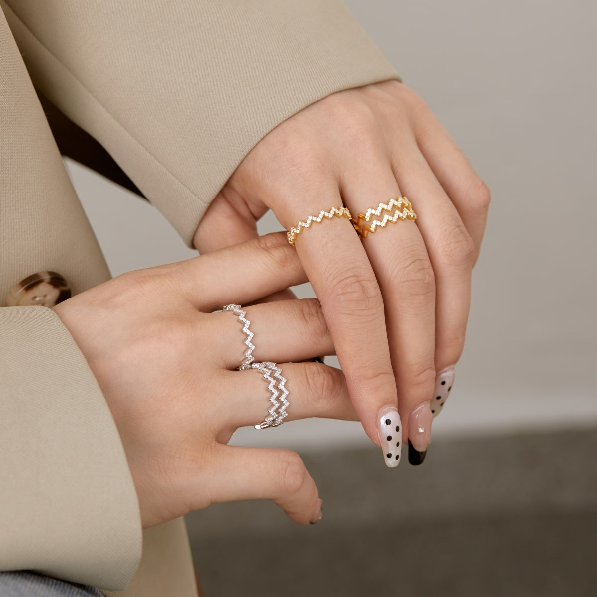 [Solara Jewelry ]Zarter, bezaubernder Wellenring für jeden Tag