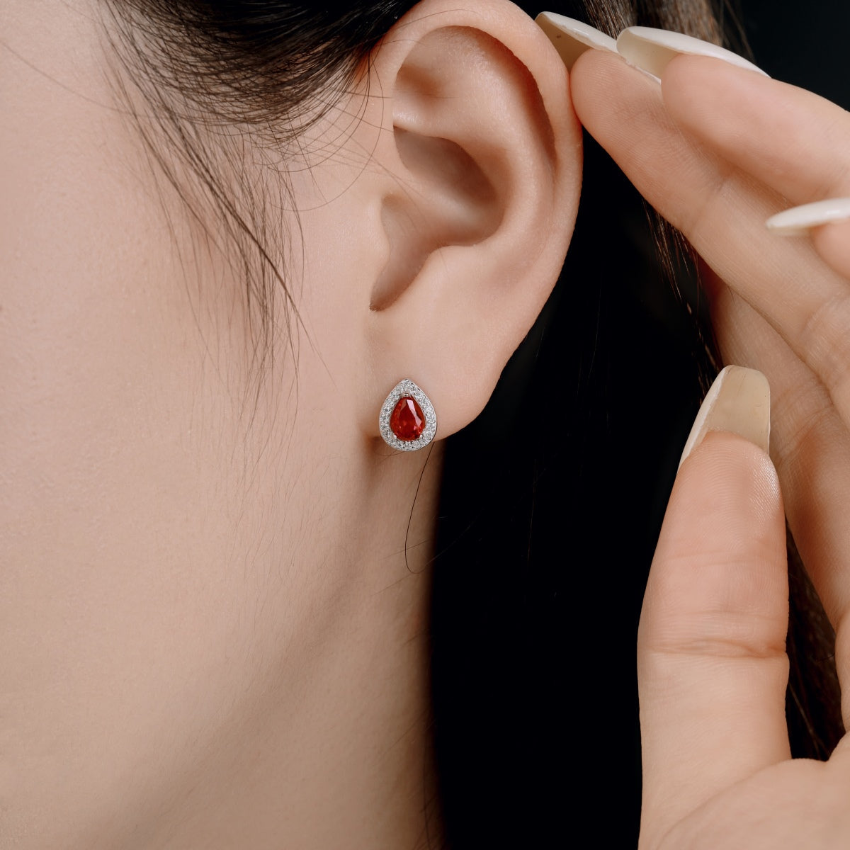 [Solara Jewelry ]ラグジュアリーウォータードロップ型イヤリング