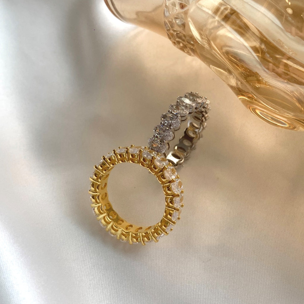 [Solara Jewelry ]Verzierter Tennisring mit ovalem Schliff
