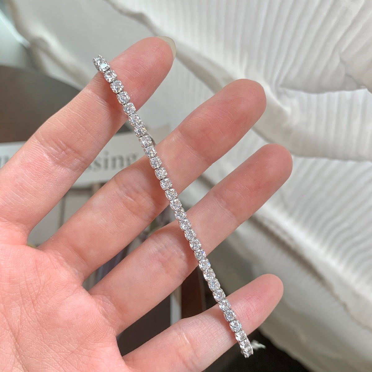 [Solara Jewelry ]Funkelndes rundgeschliffenes Alltagsarmband