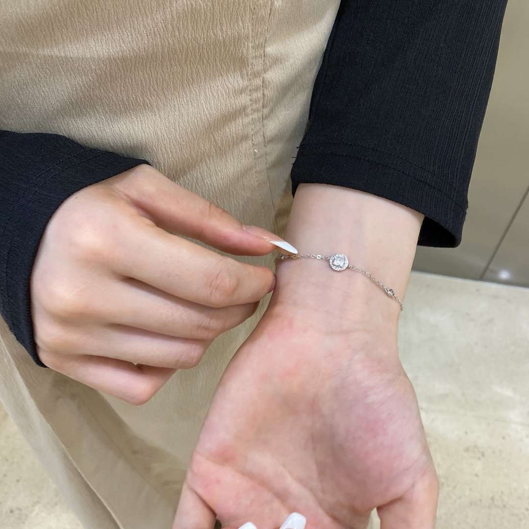 [Solara Jewelry ]輝くラウンドカットシェイプブレスレット