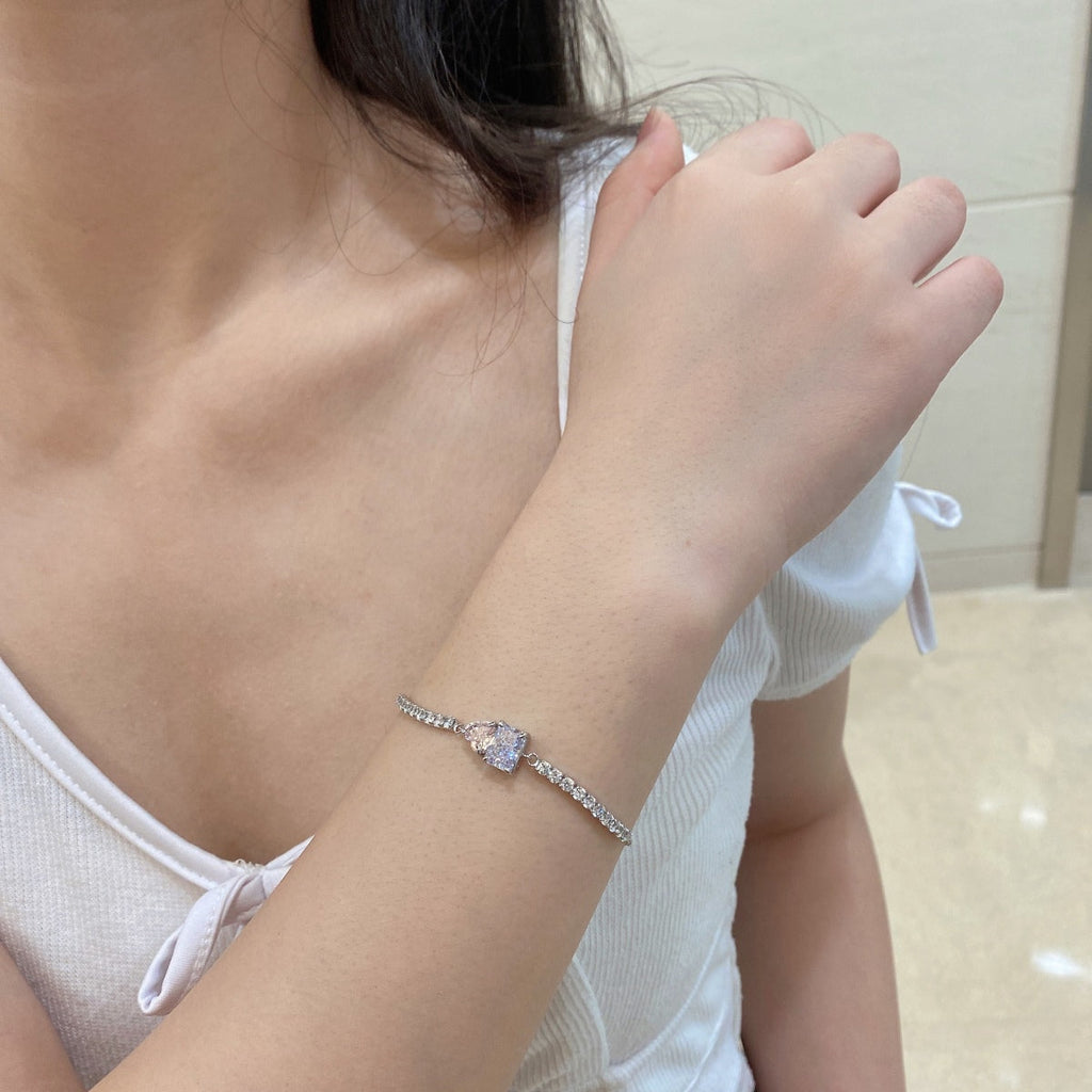 [Solara Jewelry ]Dazzling Unique Multi Shape Lover Bracelet
