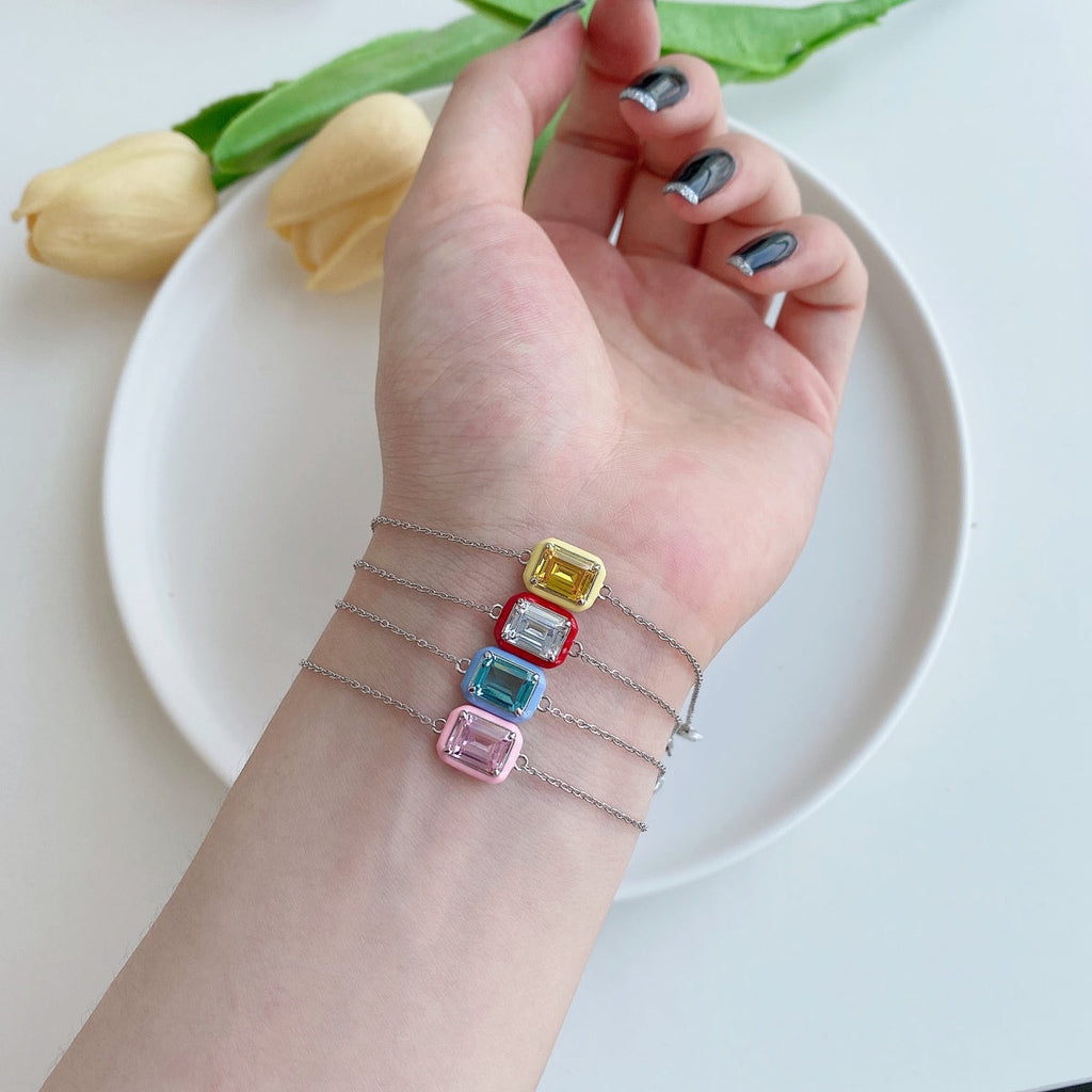 [Solara Jewelry ]2.0 Karat funkelndes, farbenfrohes Armband im Smaragdschliff für den Alltag