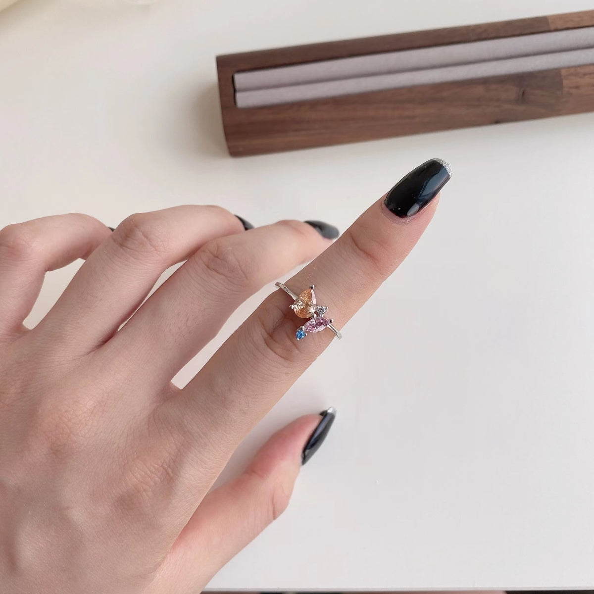 [Solara Schmuck] Strahlender bunter Multi-Schliff Alltagsring