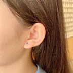 [ソララジュエリー] 繊細なソリティアピアス